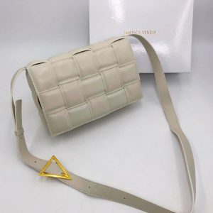 Сумка Bottega Veneta Padded Cassette