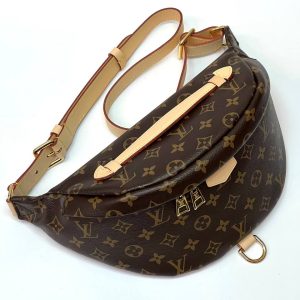 Сумка на пояс Louis Vuitton Bumbag