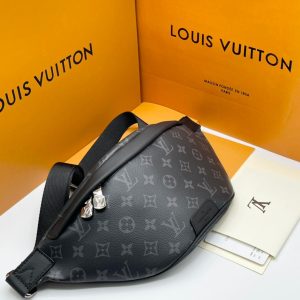 Сумка на пояс Louis Vuitton Discovery