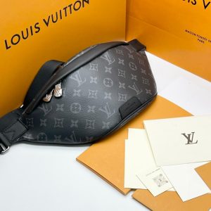 Сумка на пояс Louis Vuitton Discovery