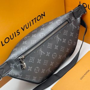 Сумка на пояс Louis Vuitton Discovery