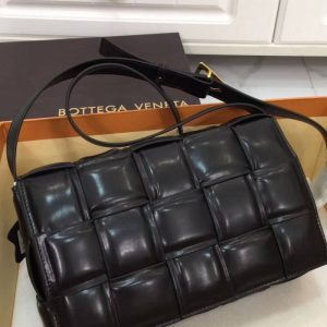 Сумка Bottega Veneta Padded Cassette