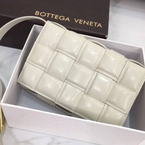 Сумка Bottega Veneta Padded Cassette