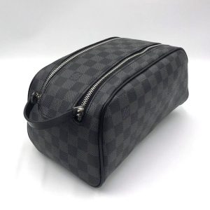 Косметичка Louis Vuitton Dopp Kit