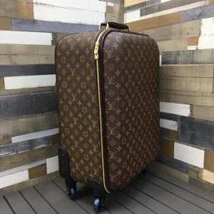 Чемодан Louis Vuitton