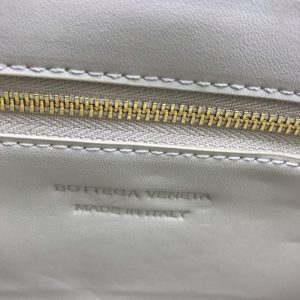 Сумка Bottega Veneta Cassette Bag