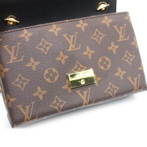 Клатч Louis Vuitton Thelma