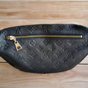 Сумка на пояс Louis Vuitton Discovery