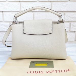 Сумка Louis Vuitton Capucines