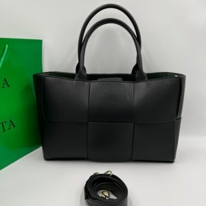 Сумка Bottega Veneta Arco