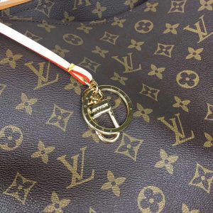 Сумка Louis Vuitton Artsy