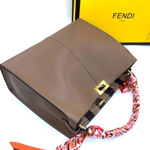 Сумка Fendi Peekaboo Iconic