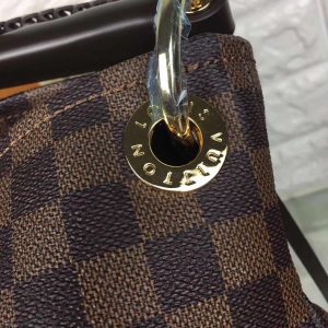 Сумка Louis Vuitton Artsy