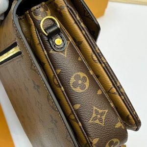 Сумка Louis Vuitton Pochette Metis