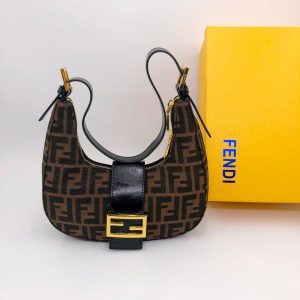 Сумка Fendi Zucca Mamma Baguette