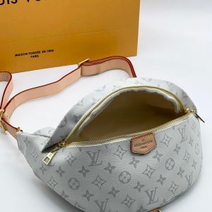 Сумка на пояс Louis Vuitton Bumbag