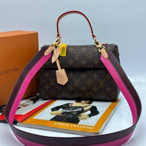 Сумка Louis Vuitton Cluny