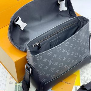 Сумка Louis Vuitton Voyager