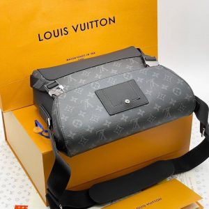 Сумка Louis Vuitton Voyager