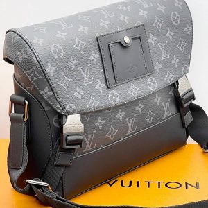 Сумка Louis Vuitton Voyager