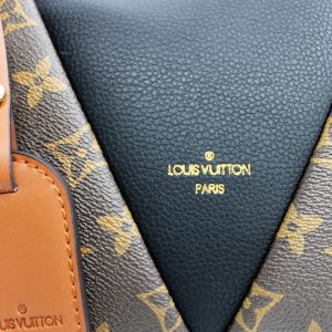 Сумка Louis Vuitton V Tote