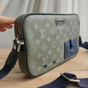 Сумка Louis Vuitton Alpha