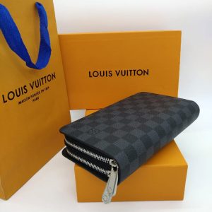 Кошелек Louis Vuitton Zippy