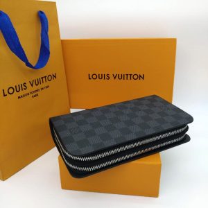 Кошелек Louis Vuitton Zippy