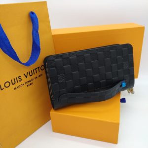 Кошелек Louis Vuitton Zippy