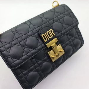 Сумка Dior Addict