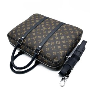 Сумка Louis Vuitton Voyage