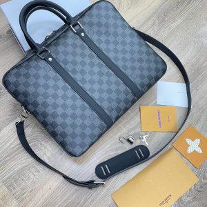 Сумка Louis Vuitton Voyage