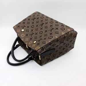 Сумка Louis Vuitton Montaigne