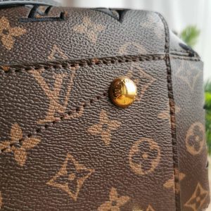 Сумка Louis Vuitton Montaigne