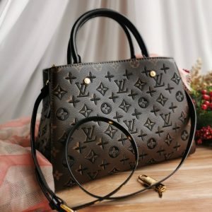 Сумка Louis Vuitton Montaigne