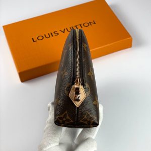 Косметичка Louis Vuitton Cosmetic