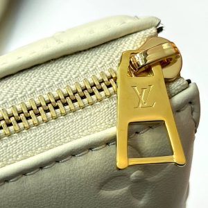 Сумка Louis Vuitton Coussin