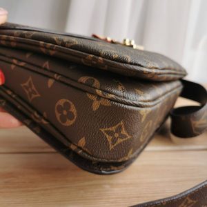 Сумка Louis Vuitton Pochette Metis