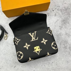 Сумка Louis Vuitton Pochette Metis