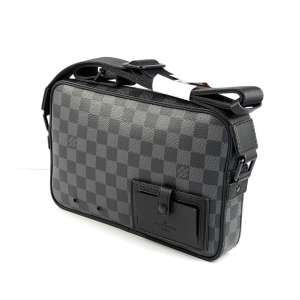 Сумка-мессенджер Louis Vuitton Alpha Damier Graphite