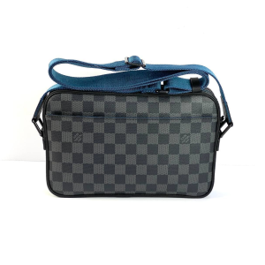 Сумка-мессенджер Louis Vuitton Alpha Damier Graphite