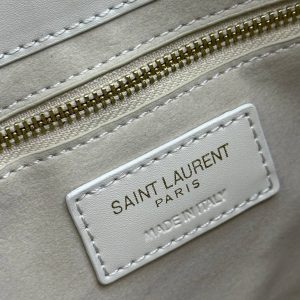 Сумка-хобо Saint Laurent Le 5 à 7