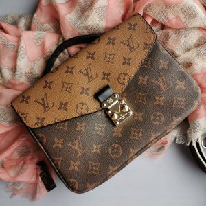 Сумка Louis Vuitton Pochette Metis