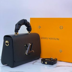 Сумка Louis Vuitton TWIST MM