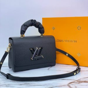 Сумка Louis Vuitton TWIST MM