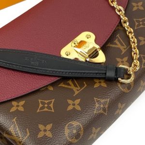 Сумка Louis Vuitton Saint Placide