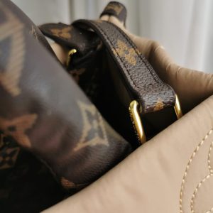 Сумка Louis Vuitton ONTHEGO GM