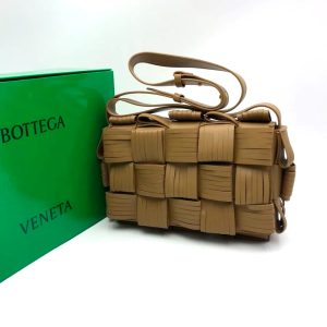 Сумка Bottega Veneta Padded Cassette