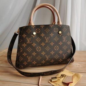 Сумка Louis Vuitton Montaigne