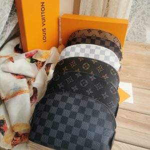 Косметичка Louis Vuitton